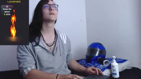 Snapshot of amoneth_xx chatting on 12.04.25 Amoneth online show from 12.04.25