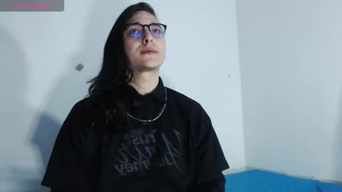 Snapshot of amoneth_xx chatting on 12.15.25 Amoneth online show from 12.15.25