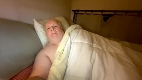 Snapshot of amor196112 chatting on 11.13.25 amor196112 online show from 11.13.25