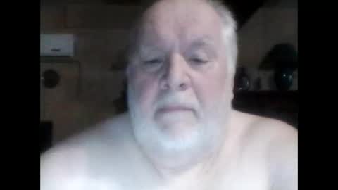 Snapshot of amor196112 chatting on 11.25.25 amor196112 online show from 11.25.25