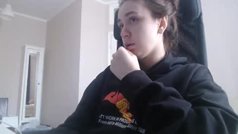 Snapshot of amoremeoww chatting on 02.26.25 miss unforgettable online show from 02.26.25