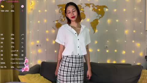 Amura Kim online show from 12.09.24