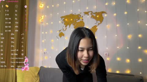 Amura Kim online show from 12.11.24