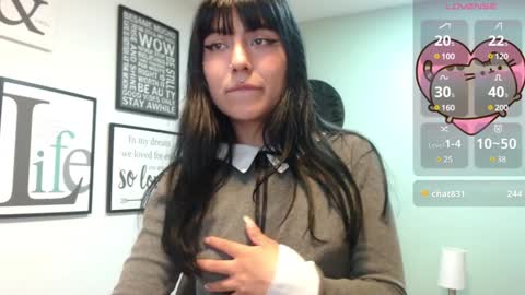 Snapshot of amy__adams1 chatting on 01.08.25 Amy 3 online show from 01.08.25