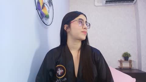 amy__wats0n online show from 10.22.25