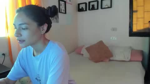 AmyEloise online show from 11.10.25