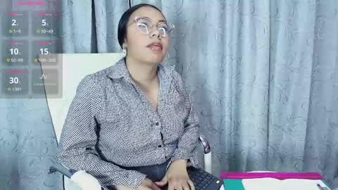 Emy Noa  online show from 04.12.26