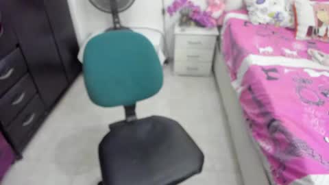 Amy Caroland online show from 12.24.24