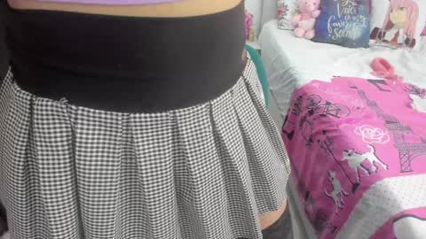 Amy Caroland online show from 02.08.25