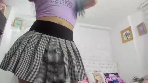 Amy Caroland online show from 03.08.25