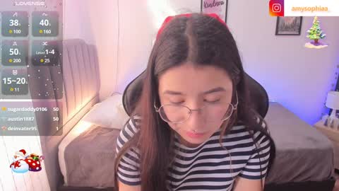 Snapshot of amy_sophiaa chatting on 12.27.24 Amy sophia 3 online show from 12.27.24
