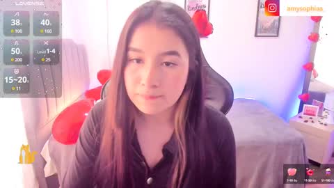 Snapshot of amy_sophiaa chatting on 02.10.25 Amy sophia 3 online show from 02.10.25