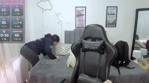 Snapshot of amy_sophiaa chatting on 09.26.25 Amy sophia 3 online show from 09.26.25