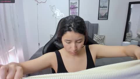 Snapshot of amy_sophiaa chatting on 10.14.25 Amy sophia 3 online show from 10.14.25