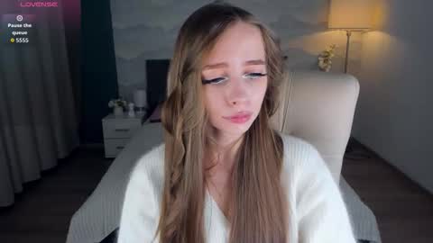 Snapshot of amy_vayne chatting on 09.17.25 Amy online show from 09.17.25