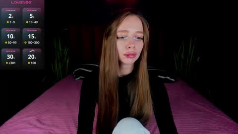 Snapshot of amy_vayne chatting on 11.24.25 Amy online show from 11.24.25