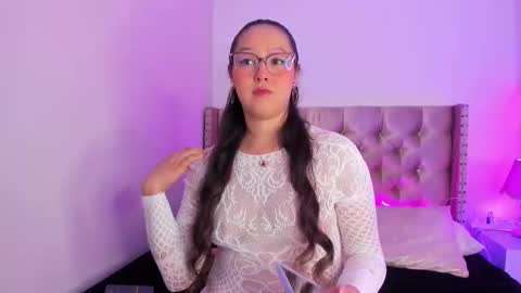 Amy Adams online show from 01.15.26