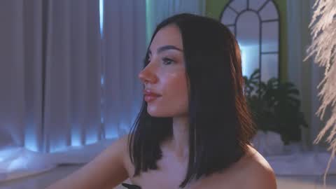 Amy Armstrong online show from 12.04.25