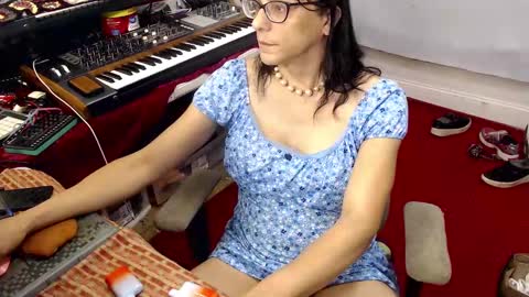 Trashely Gimpson online show from 09.23.25