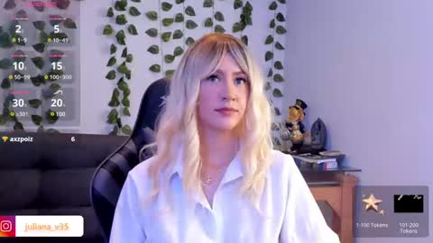 Snapshot of amypond__ chatting on 01.08.25 Amy online show from 01.08.25