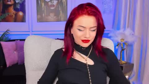 Mia online show from 11.17.25