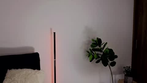 Snapshot of amyross1 chatting on 02.08.26 Aleja online show from 02.08.26