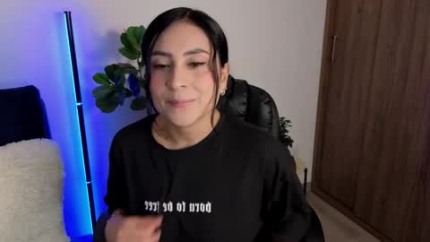 Snapshot of amyross1 chatting on 02.22.26 Aleja online show from 02.22.26