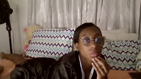 Amyross online show from 10.03.25