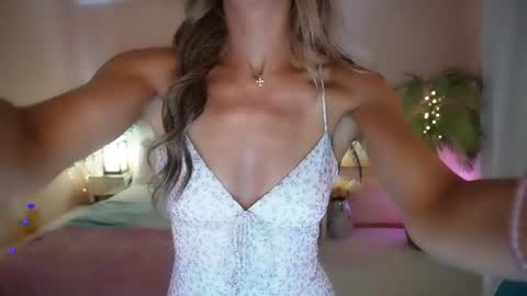 Snapshot of amyvalentine chatting on 07.15.26 AmyValentine online show from 07.15.26