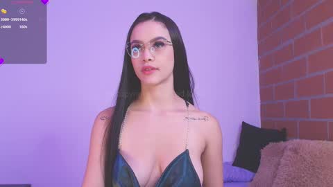 IG amyw0w   online show from 02.23.25