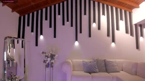 AMY WALKER online show from 02.19.25