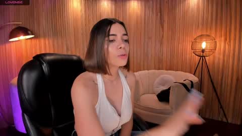 AMY WALKER online show from 02.26.25