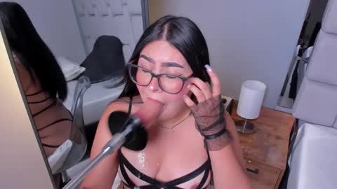 Snapshot of amywhitte_ chatting on 02.04.26 amywhitte_ online show from 02.04.26