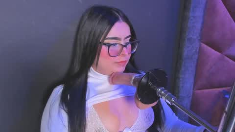 Snapshot of amywhitte_ chatting on 04.25.26 amywhitte_ online show from 04.25.26