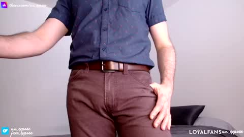 Snapshot of an_expose chatting on 02.27.26 an expos online show from 02.27.26