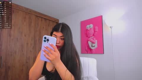 Snapshot of ana__f chatting on 02.04.25 Ana online show from 02.04.25