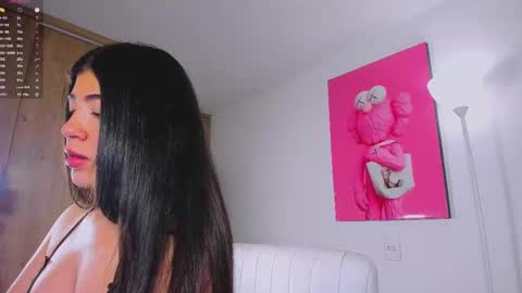 Snapshot of ana__f chatting on 09.15.25 Ana online show from 09.15.25