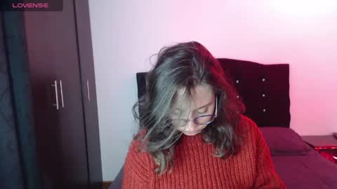 ana_arms_ online show from 04.13.26