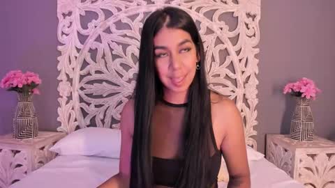 Ana Gonzalez online show from 12.17.25