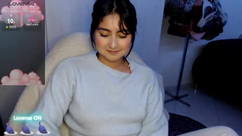 Snapshot of ana_ricciardi chatting on 09.27.25 Ana Ricciardi online show from 09.27.25