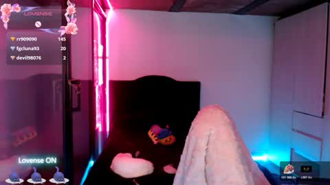 Snapshot of ana_ricciardi chatting on 11.22.25 Ana Ricciardi online show from 11.22.25