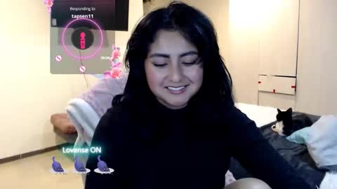 Ana Ricciardi online show from 12.17.25