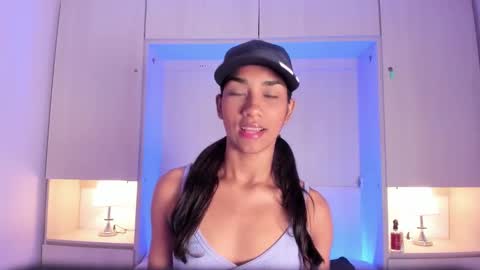 anaacollins_ online show from 02.11.26