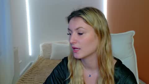 anaayss online show from 02.04.26