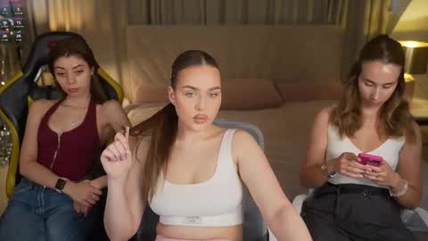 Sweet girls online show from 10.07.25