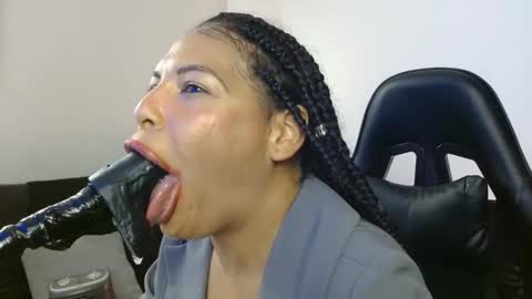 Snapshot of anabel693 chatting on 01.17.25 anabel alice gandara online show from 01.17.25