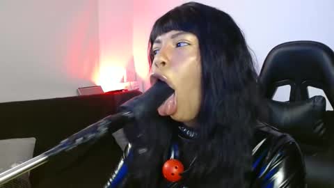 Snapshot of anabel693 chatting on 02.22.25 anabel alice gandara online show from 02.22.25