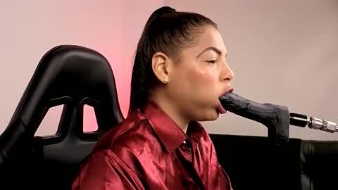 Snapshot of anabel693 chatting on 09.27.25 anabel alice gandara online show from 09.27.25