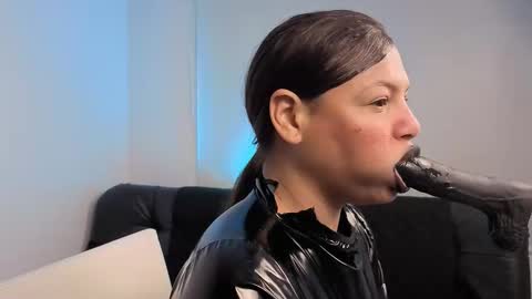 Anabel Alice Gandara online show from 02.26.26