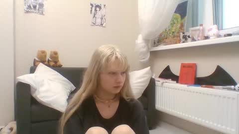 Snapshot of anabelbrando chatting on 07.07.26 Malvina online show from 07.07.26